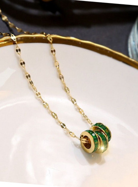 轻奢简约钛钢三排绿锆锁骨链