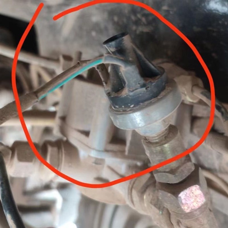 徐工吊车 原厂刹车灯开关 xct kc