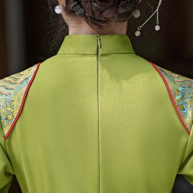 千百思新款走秀气质高端中国风鱼尾旗袍连衣裙复古主持演出服绿色