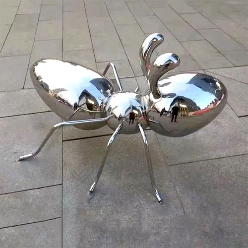 户外不锈钢镜面蚂蚁雕塑园林景观小区草坪仿真昆虫铁艺装饰品摆件