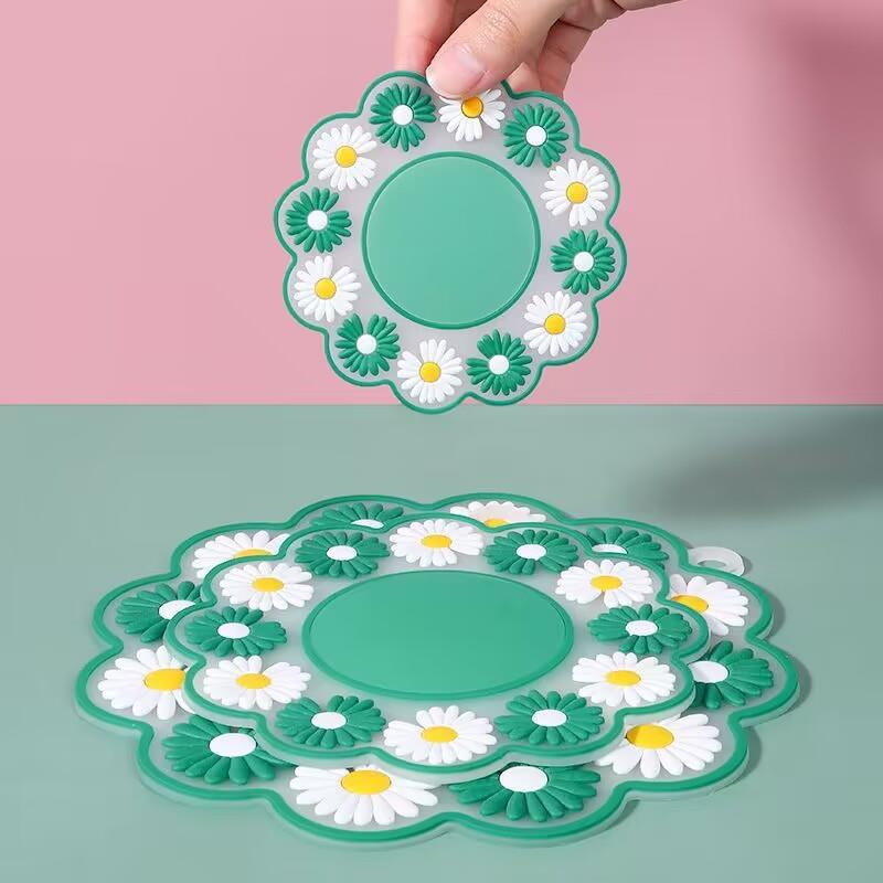 家用3D小雏菊隔热垫耐高温软胶餐垫杯垫防烫圆形北欧垫子碗盘垫