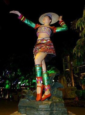 玻璃钢彩绘少数民族民族团结主题人像雕塑铜雕像广场人物跳舞塑像