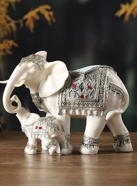 创意招财大象摆件桌面装饰高档大气上档次家居客厅玄关电视柜摆设