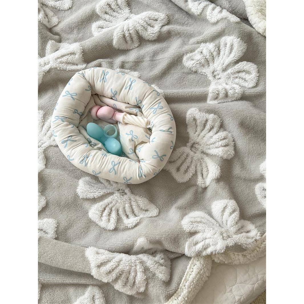 阳离休子雕花牛奶绒毛盖毯午绒毯毯秋冬加厚羊羔毯GLI子卧室沙发