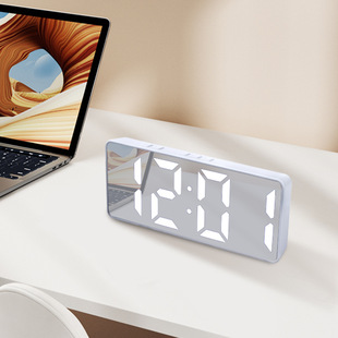 夜光LD时钟学生小型闹钟 镜面桌面静音床头钟创意小台表