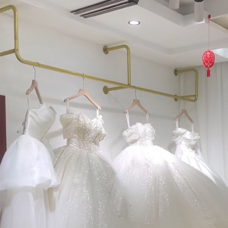 婚纱展示架上墙壁挂架圆管加粗吊架拖尾礼服秀禾下垂悬挂货架