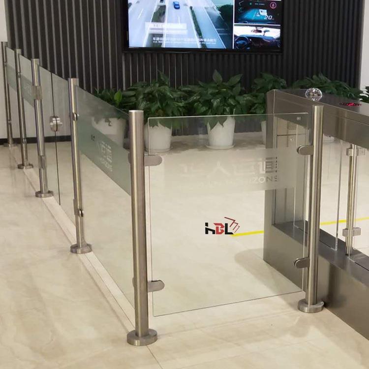 圆管不锈钢立柱玻璃栏杆立柱不锈钢楼梯立柱不锈钢扶手配件304