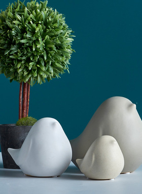 小鸟陶瓷动物摆件创意鸟客厅卧室房间儿童房样板房装饰品三口之家