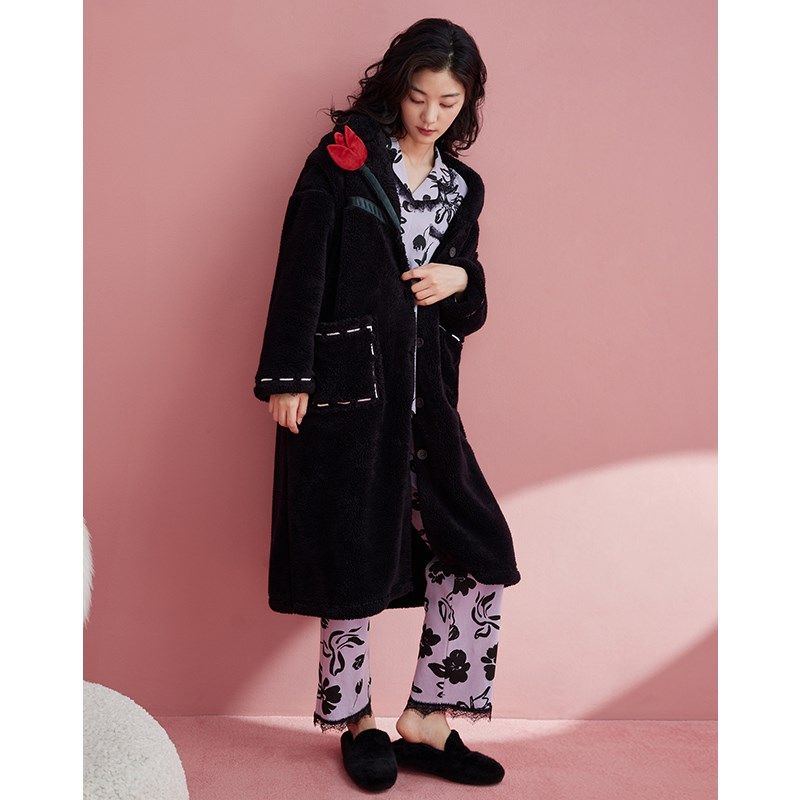 睡袍女冬季珊瑚绒长款冬天加绒加厚浴袍黑色高级感法兰绒晨袍睡衣
