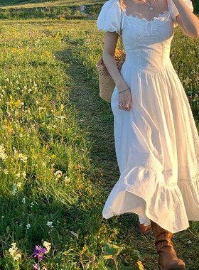 VASSE美蟹 法式复古连衣裙子女夏季小个子气质海边度假裙白色长裙