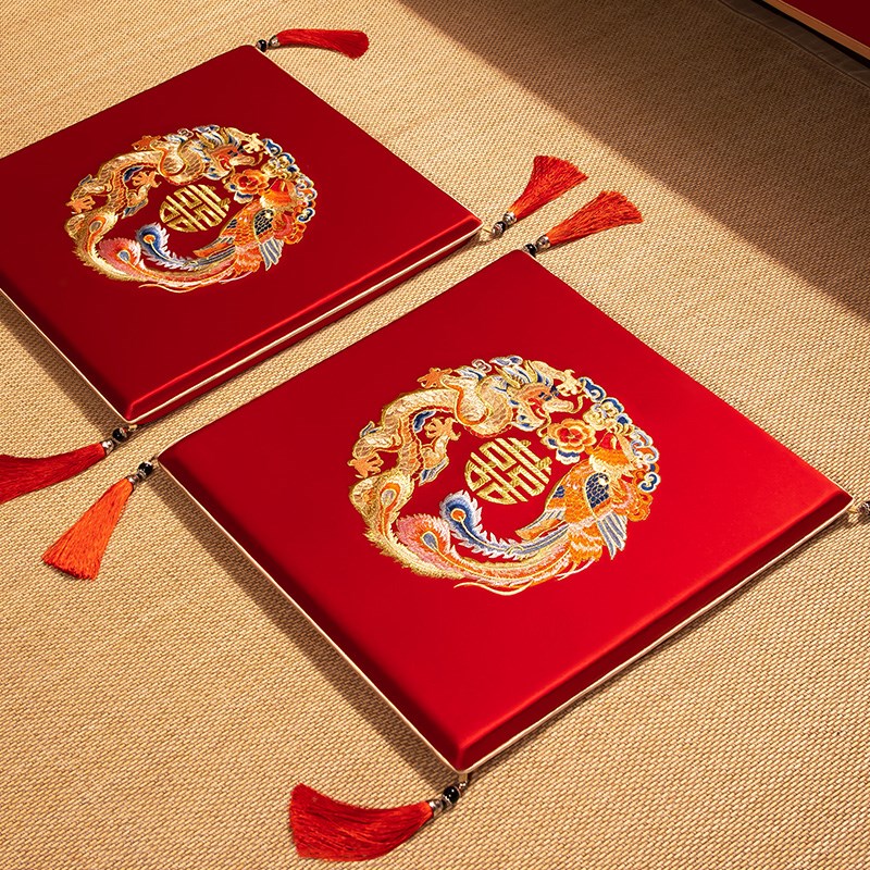 跪垫结婚敬茶坐福垫一对敬酒跪拜红色喜垫新娘改口婚庆抱枕喜字