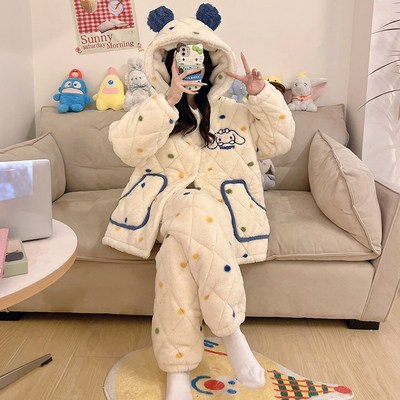 2025新款睡衣女士冬季三层夹棉加绒加厚珊瑚绒卡通大码家居服套装