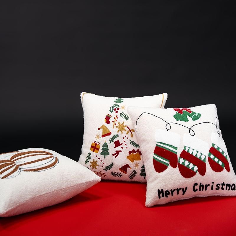 新年圣诞节抱枕圣诞树南瓜装饰靠枕客厅沙发节日布置红绿毛绒靠垫