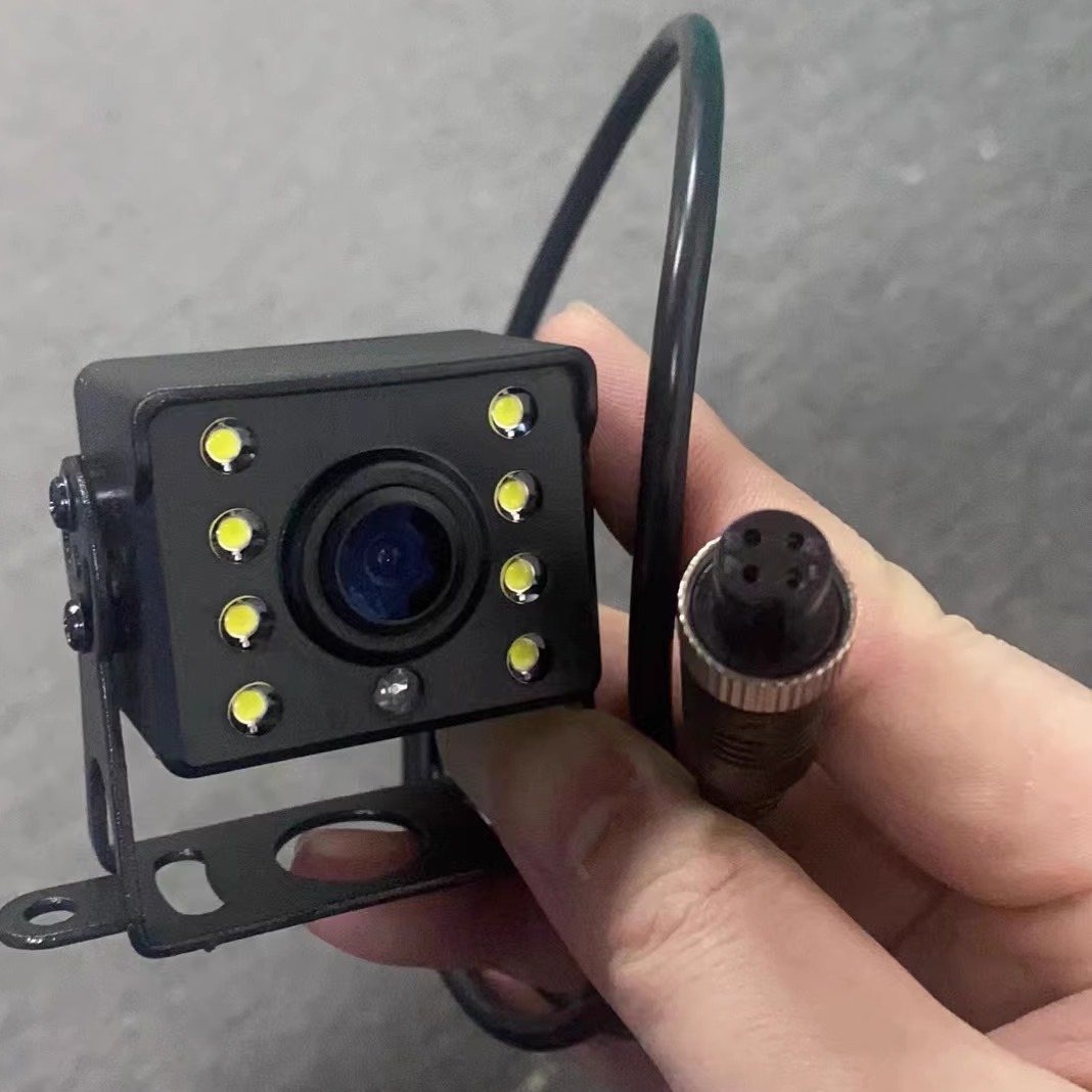 优路特货车行车记录议后摄像头红外超清夜视倒车影像高清广角后拉