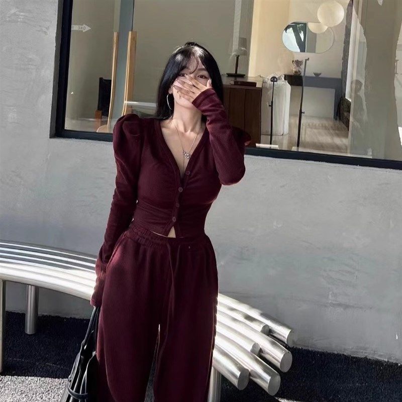 韩国秋装洋气时髦修身短款上衣女配垂感针织休闲阔腿裤套装小个子