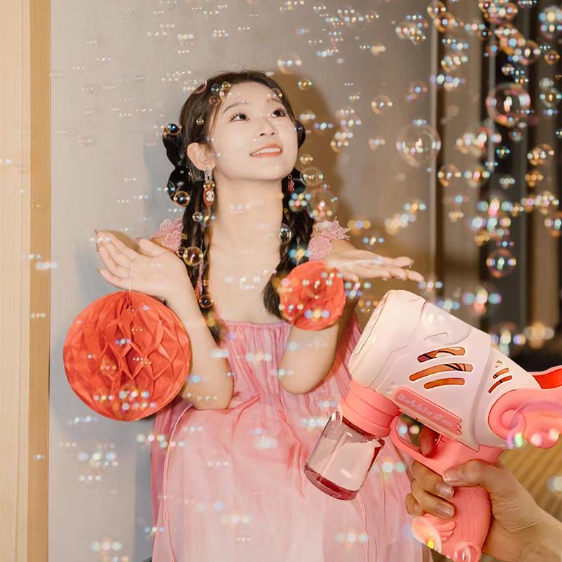 婚礼拍照出片神器泡泡机浪漫创意炫酷高颜值结婚专用新娘晨拍道具