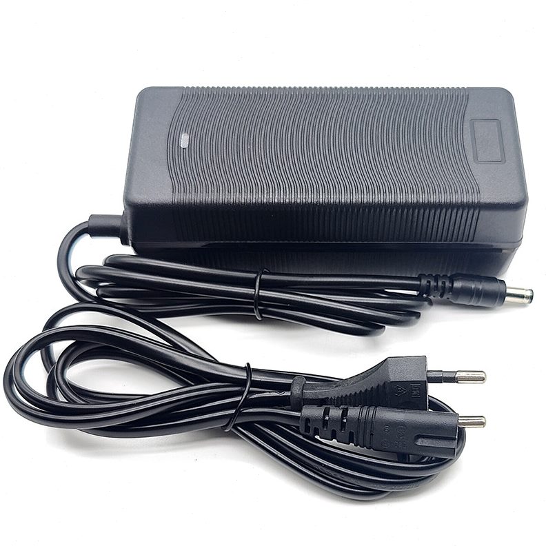 29.4V3A锂电池充电厂家直供7串聚合物电池智能充电器工具滑板车