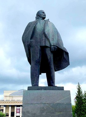 户外大型广场历史名人雕塑玻璃钢仿铜列宁人像公园校园景观摆件品