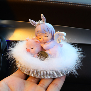 汽车内饰品摆件2023新款车上中控台装饰高级感女司机车饰用品大全