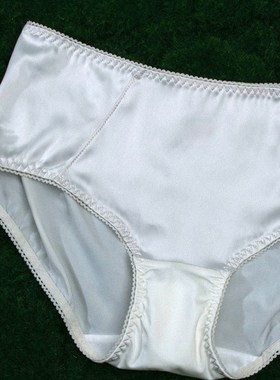 D78重璞内裤女薄款舒适透气中腰提臀三角裤光面无痕女主角