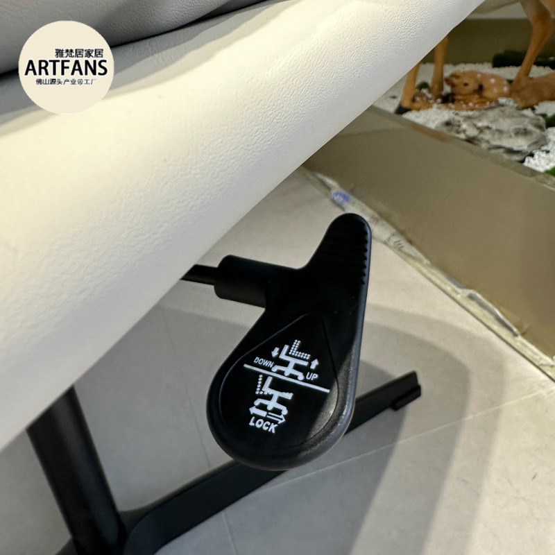 家用电脑椅舒适皮艺办公椅座椅旋转椅升降卧室书房久坐书桌椅子