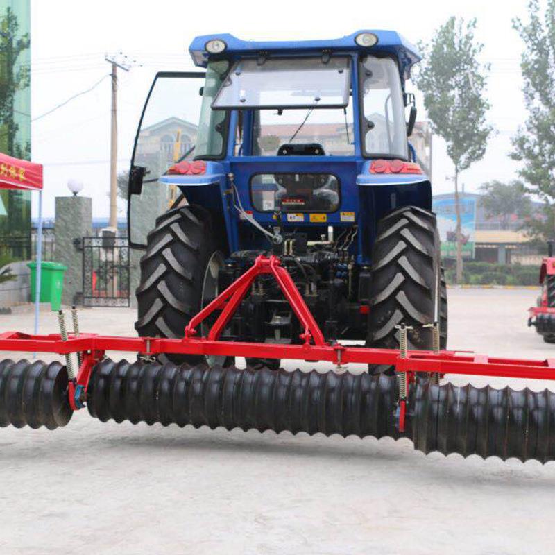 小麦镇压器厂家直销小麦手动镇压器四轮拖拉机带液压折叠镇压器
