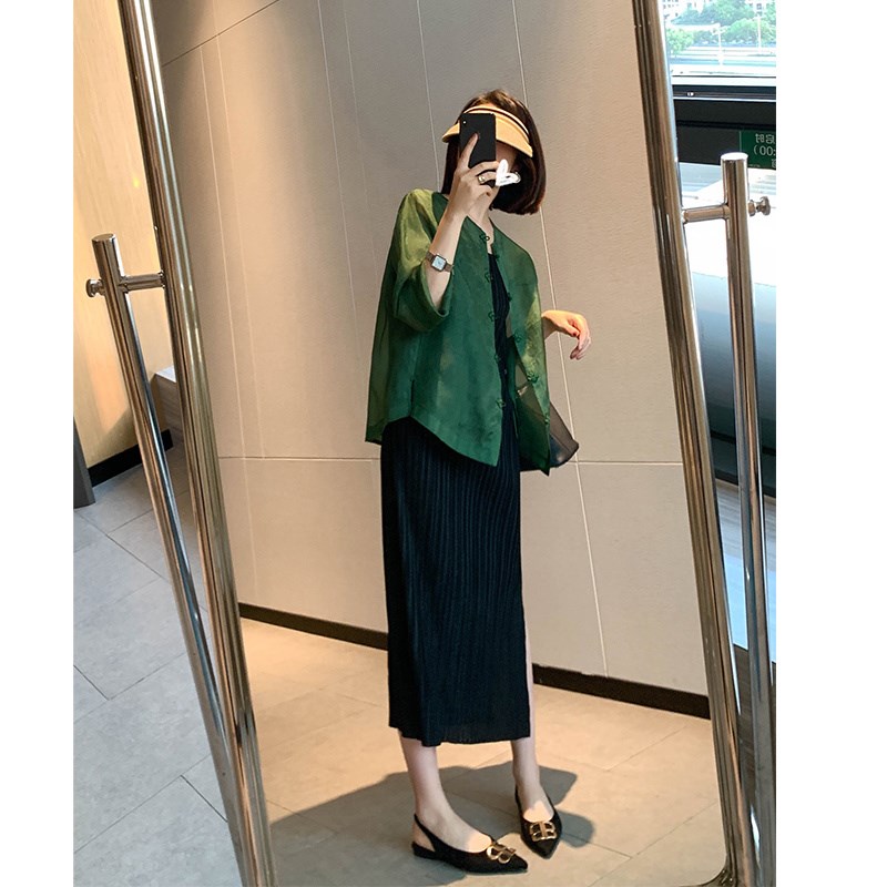 中国风绿色盘扣开衫2023秋季新款长袖上衣小衫女圆领宽松短款衬衫