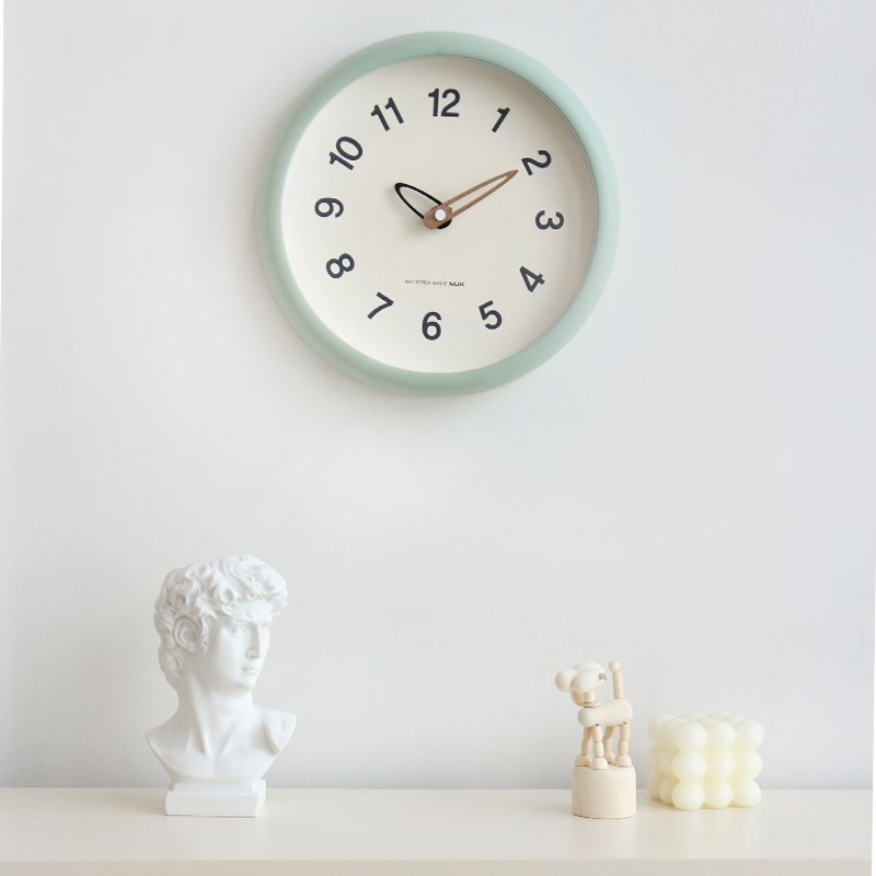 MJK钟表挂钟客厅2023新款家用时尚静音简约现代奶油风时钟挂墙