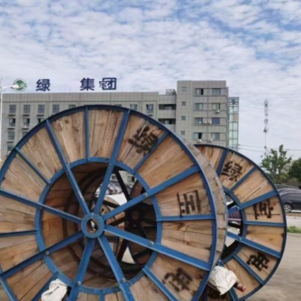 绿宝电缆铜芯国标4 5芯YJV3X25+1 10 16 35 50 70平方三相四线