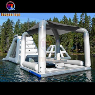 新款水上充气城堡大滑梯冲关水上浮岛蹦蹦云大型水上乐园设备厂家