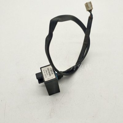 电流互感器 HDC300BN 300A 4V 霍尔电流传感器 新机拆解实拍