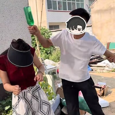 啤酒瓶道具酒瓶砸头假酒瓶影视道具糖果啤酒瓶拍戏搞笑易碎玩具瓶