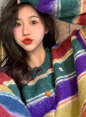 大码气质复古彩虹条纹开衫毛衣女秋冬新款减龄甜美长袖针织衫上衣