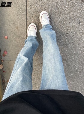 浅蓝色修身直筒牛仔裤男款秋冬美式复古直筒裤高级感潮牌显瘦长裤