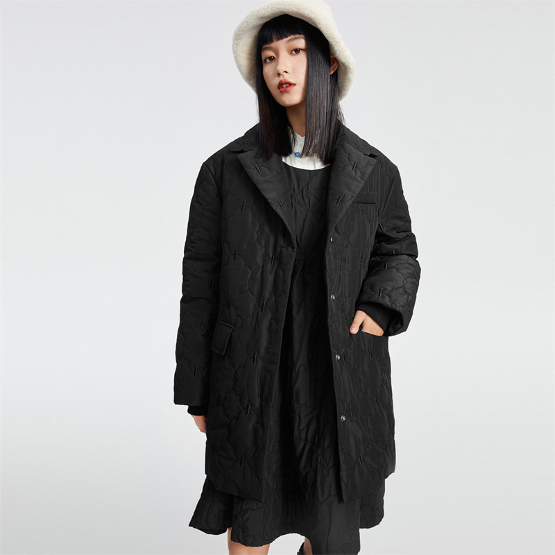 【鸟】撒柜清仓折扣女装中长款单西羽绒服西装式绣花羽绒服A590