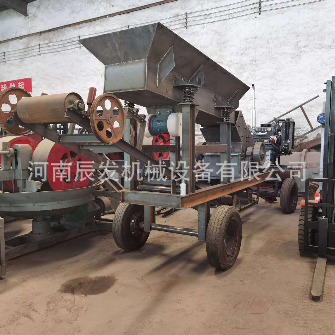 陶瓷玻璃锤式破碎机 柴油动力玄武岩建筑垃圾小型锤式制砂粉碎机