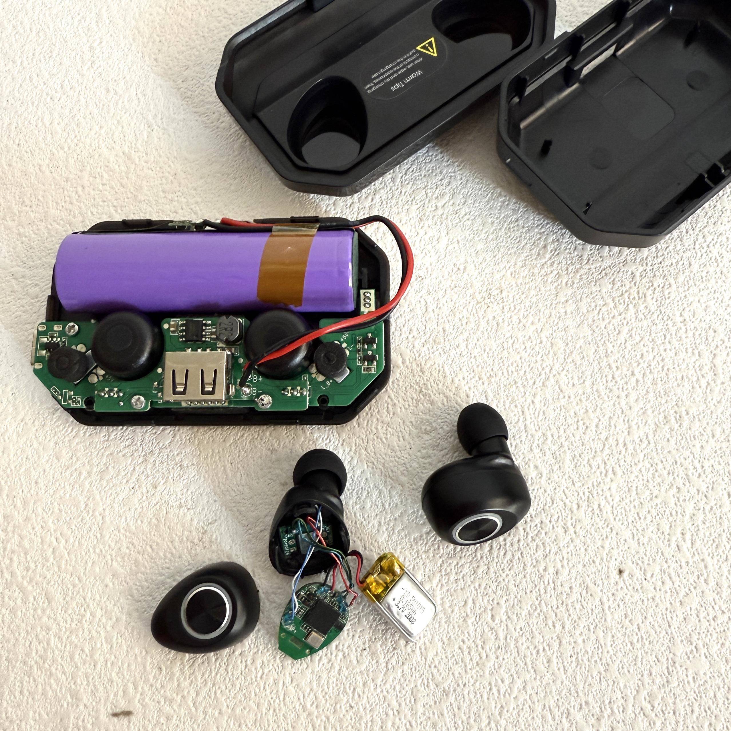 TWS蓝牙耳机 高通QCC3020芯片 充不进电 需自行换电池 不包好坏