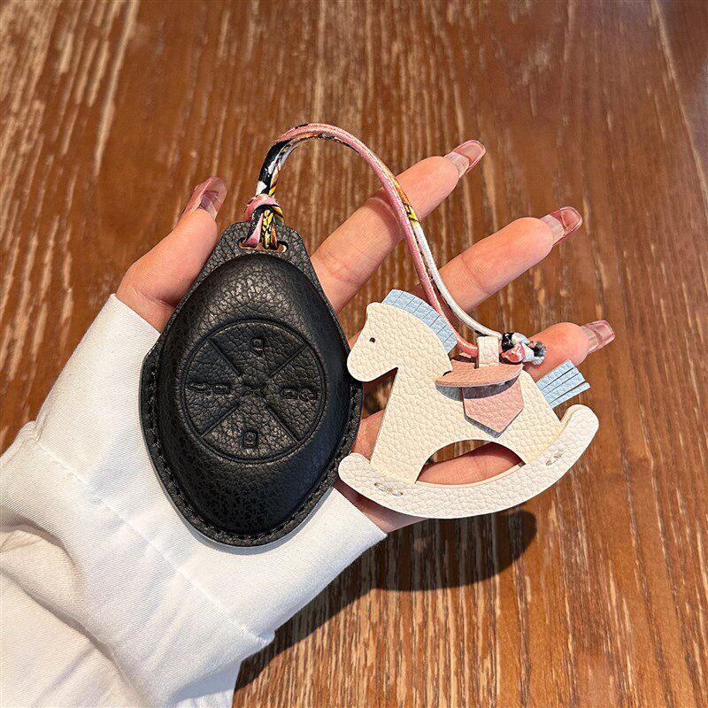 适用小鹏P7钥匙套P5/G9/P7+/G6/X9壳i扣gx汽车卡片全包MONA M03锁