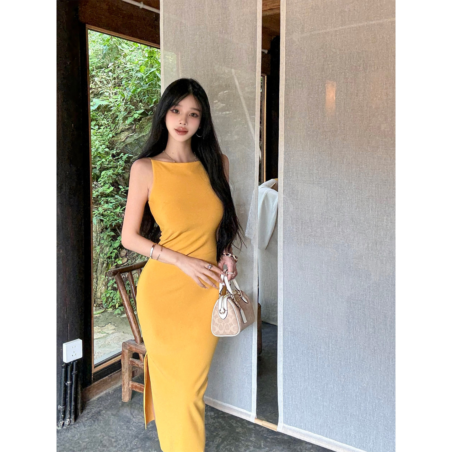 微辣不加冰 法式一字领肯豆裙女早秋修身显瘦气质通勤包臀连衣裙
