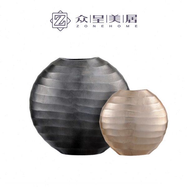 印度进口现代轻奢铝制花瓶欧式创意水波纹扁形花器样板房装饰摆件