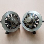 时风电动汽车D301 制动卡钳羊角 刹车制动器 D302 D305前制动盘