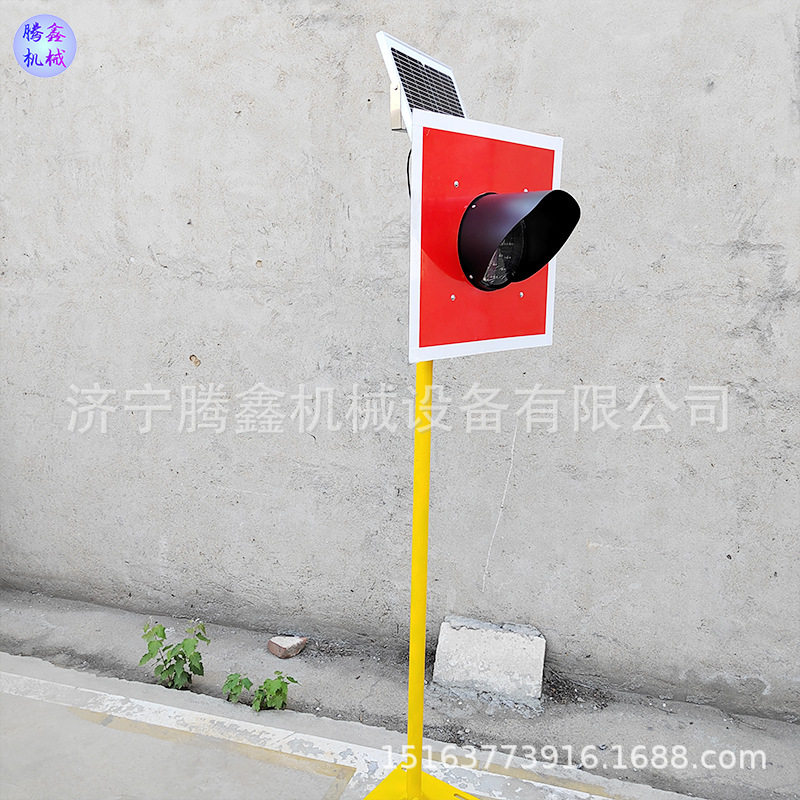 太阳能土挡灯 太阳能电池板车档灯 带光控及开关LED灯珠撞墙灯