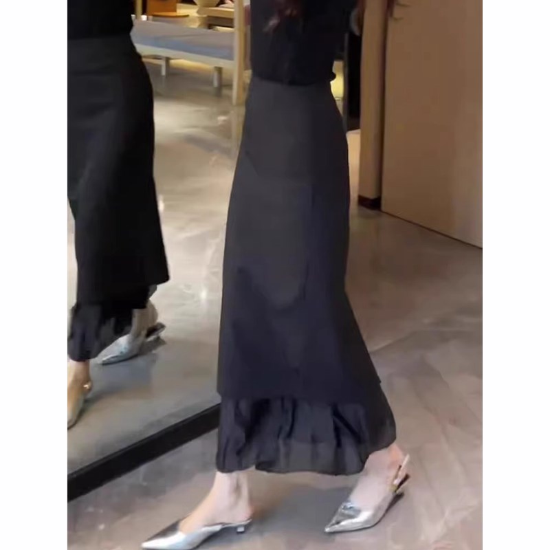 韩系黑色蕾丝拼接半身裙女2025夏季新款高级感百搭气质包臀长裙