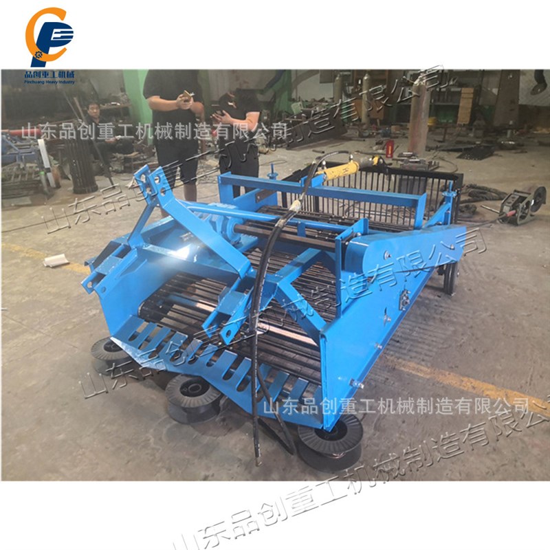 田间管理石头清理设备 小型土壤筛石机器 拖拉机牵引式农田清石机
