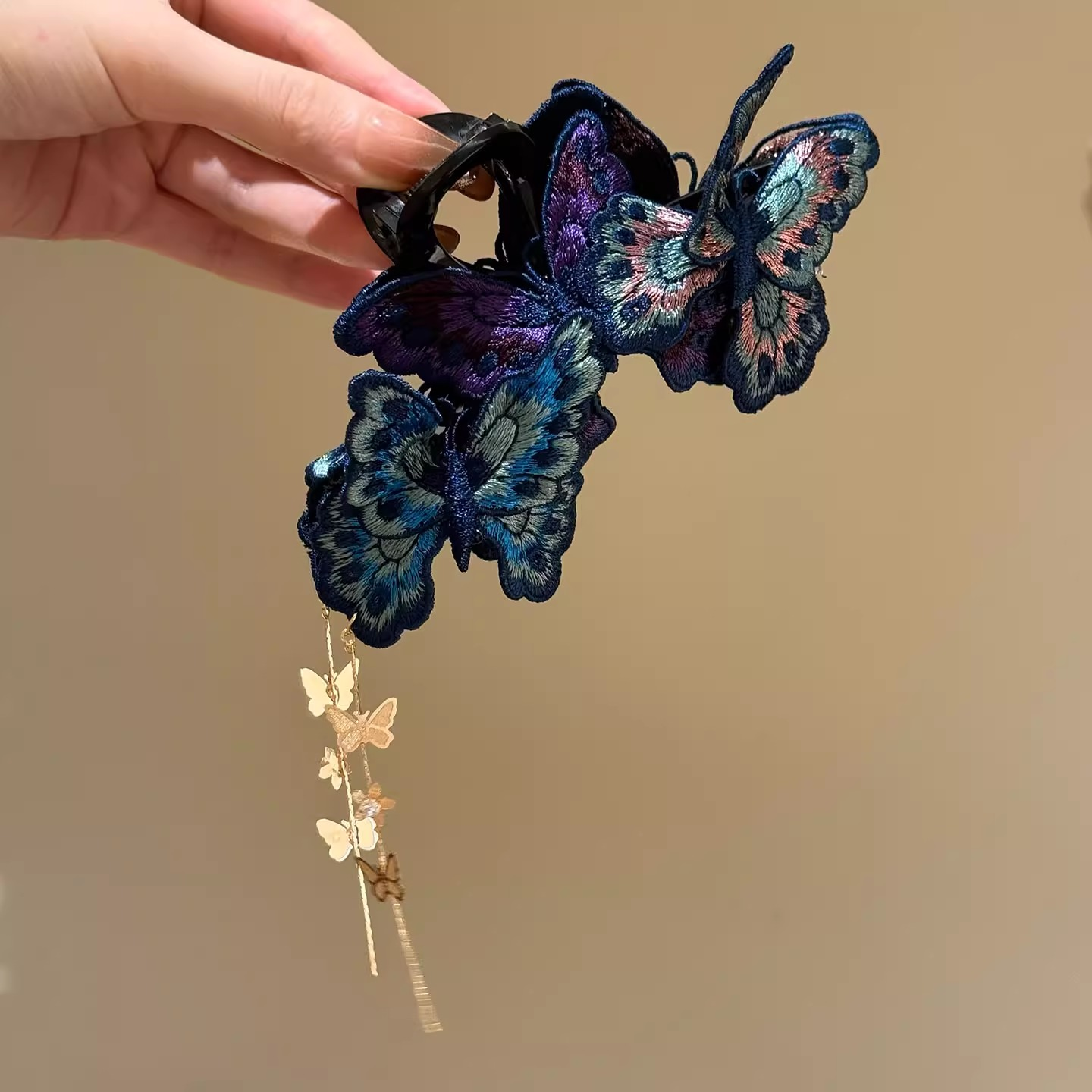 今年流行漂亮头饰复古蝴蝶抓夹女民族风2025新款盘发夹鲨鱼夹古风,饰品/流行首饰/时尚饰品新,发饰,淘宝优惠券,粉丝福利购,淘宝优惠卷