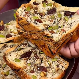 【一大箱】超厚切全麦坚果吐司面包爆料吐司手工制作早餐代餐零食