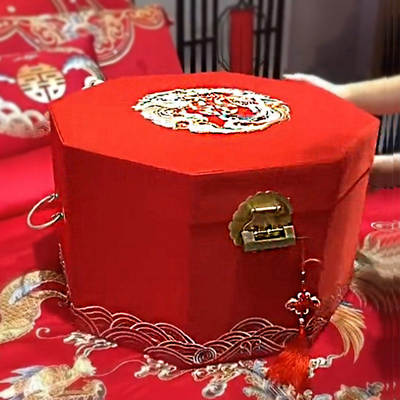 结婚礼盒陪嫁红色箱子婚庆大红喜箱提篮龙凤呈祥压箱底嫁妆价值