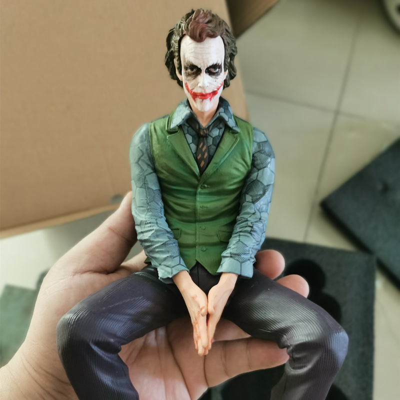 潮玩汽车摆件蝙蝠侠黑暗骑士小丑模型雕像车载公仔模型玩偶装饰品