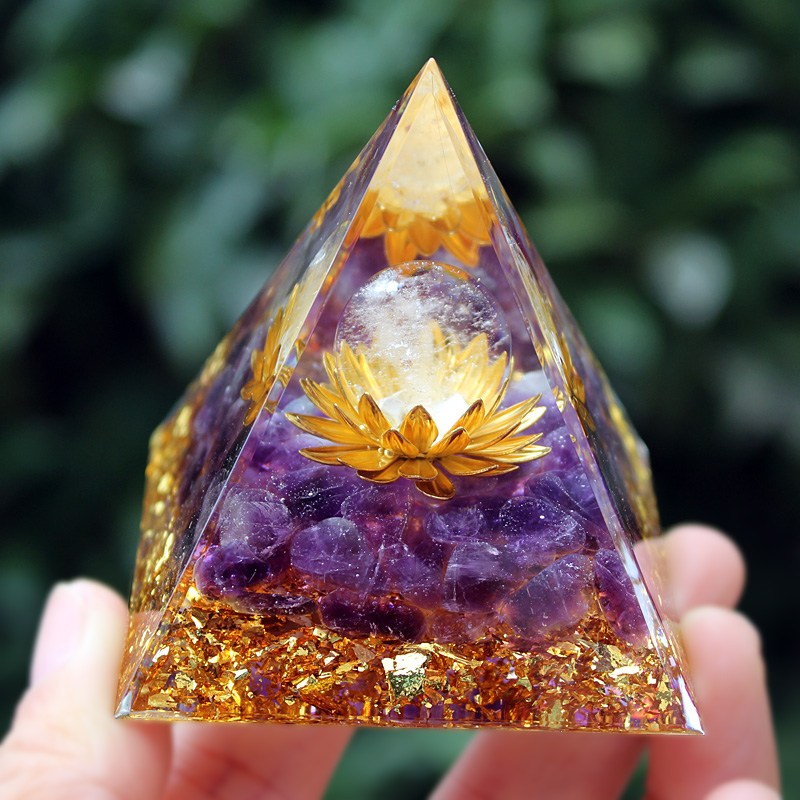 白水晶球紫水晶碎石金字塔家居树脂滴胶手工艺品办公桌面摆件礼品