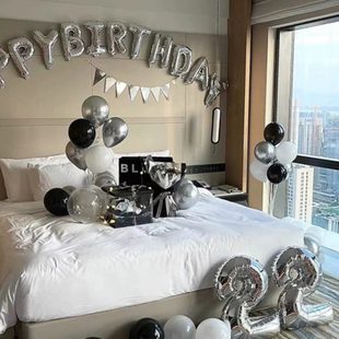 饰 生日快乐派对男女情人友场景布置用品酒店背景墙黑白气球男孩装